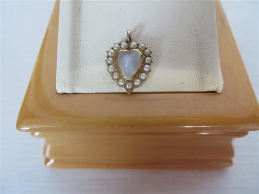 Antique Victorian Moonstone Heart Pendant - 1800s 18k Gold Moonstone and Seed Pearl Charm - Etsy