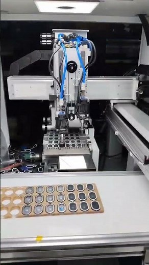 Fully automatic visual type sticker labeler high precision sticker applicator #automobile #machine