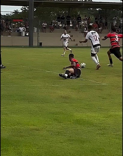 QUEM SABE COMO TRATAR A BOLA SÓ FAZ ARTE. 🧊✨️