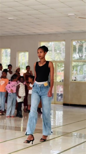 LEWI MODELING ACADEMY Passion To Profession