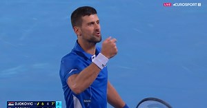 L'échange (tendu ?) entre Djokovic et un spectateur