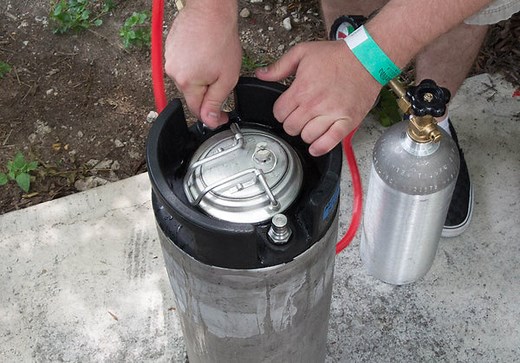 How to Keg a Cocktail