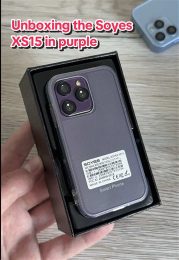 Unboxing the Soyes XS15: Compact Android Smartphone