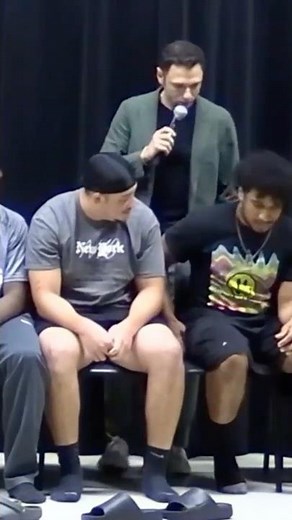 This Hypnosis Trick Made Everyone Freak Out! #funny #comedy #comedyshow #shorts