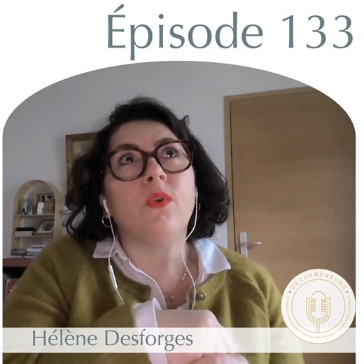 Decopreneurs on Instagram: "Réussir sa reconversion et développer son activité d’architecte d’intérieur Dans cet épisode, j’échange avec Hélène Desforges, architecte et décoratrice d’intérieur en région parisienne. Elle partage sans filtre : – les réalités du changement de vie professionnelle – ses choix en matière de communication – ce qui fait, selon elle, la différence dans un métier créatif et entrepreneurial Son fil rouge ? Authenticité, rigueur et créativité. Transformer les défis en oppor