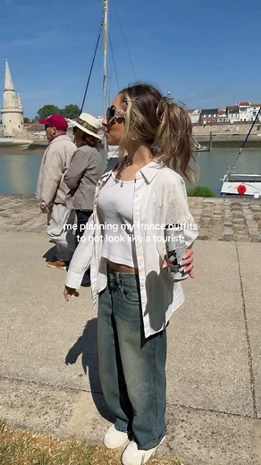 Planning France Outfits Without Looking Like a Tourist