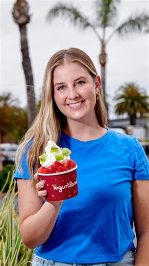 Who says a sweet treat can’t be a reset? Taste the difference real ingredients make! Our frozen yogurt flavors contain probiotics and delicious, authentic flavors sourced from around the world. 🥝🍓 #frozenyogurt #probiotics | Yogurtland Baton Rouge