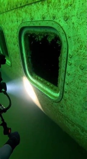 Journey to the Depths: Discovering Hidden Shipwrecks & Ocean Mysteries