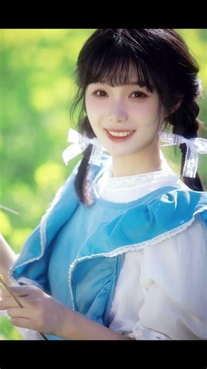 Infuse Your Art with Spring: Photo Tips for Vibrant Color Coordination