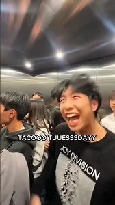 screaming taco tuesday in an elevator #short #tacotuesday #greenscreen
