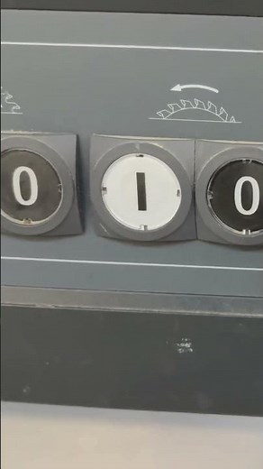 Used 2017 Altendorf F45 ProDrive Panelsaw For Sale. Twin Tilt Saw Blade | WS Woodmachinery Ltd