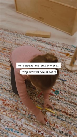 Today’s #sundayshare is from @reggio_roots a setting based in Long Island, New York. Lots of inspiring work on Jayda’s page, take a look! I love the idea of the environment ‘coming alive’ when the children enter it. Too often we can feel that children need to use the space how we intended it to be used, forgetting that ‘their perspective is the most powerful lens’. #earlyyearsideas #abcdoessundayshare #earlyyearsinspo #earlyyearsinspiration | Alistair Bryce-Clegg at ABC Does