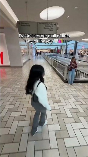 Tyson’s Corner Mall is the best mall in Virginia ✨ #mall #tysonscorner #virginia #caroc #music