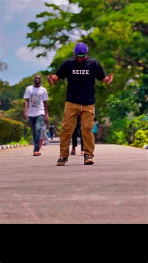 Don’t ever skip a crip walk dance tutorial #dancemoves #captboby