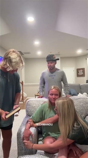 Why Popping a “Bible Cyst” Is a Dangerous Mistake #techmandu_official