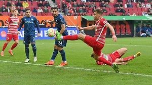FC Augsburg: Florian Niederlechner verlässt Augsburg und wechselt zu Hertha BSC
