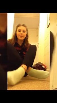 Girl Shows How To Put Legs Behind Head Painfully