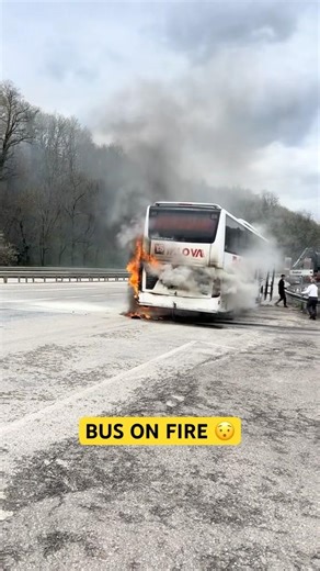 Bus on fire 😳😳⛔️🆘 #bus #trucker #fire