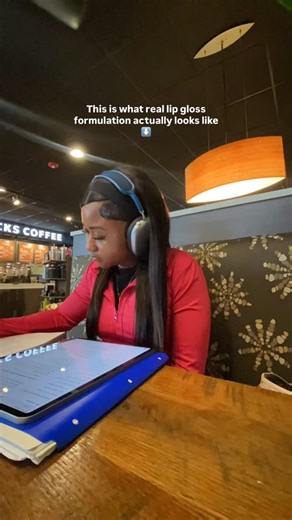 LED Light & Mirror Lipgloss 💋 on Instagram: "This is the part of the beauty business most people never see Formulation is not just mixing oils and pretty colors together It involves : - Structure - Stability - Ingredient selection - Long term performance This is how brands are built to last, not just launch 💡 And yes, I’ll be opening access to this soon Comment “ REAL “ if you want to be the FIRST to know when I announce what’s coming next ✅ #lipgloss #lipglossbusiness #explorepage✨ #cosmeticf