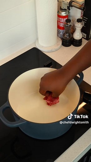 Beef Bourguignon: A Comforting Recipe for Cold Months