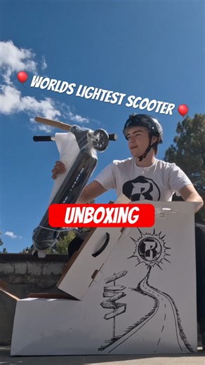 UNBOXING THE WORLDS LIGHTEST SCOOTER 🤯🎈 #proscooter #youtubeshorts #unboxing #shorts #scooter