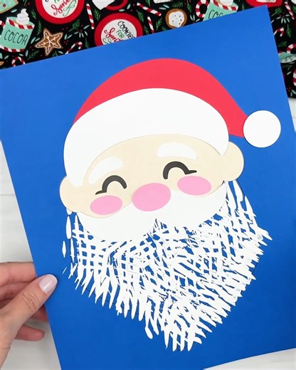 Make this jolly Santa before Xmas is here! Use the printable pattern 👇 | Simple Everyday Mom