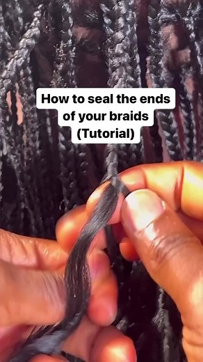 How to seal the ends of your braids (Tutorial) Step 1: take a little piece of the hair Step 2: Wrap it around the ends of the braids 4-5 times Step 3: then create a knot by making a circle and placing your middle finger in the circle And use your thumb to take out the hair Step 4: do that 3 times and your braids should be secured Also this isn’t French curls it’s the bohemian synthetic hair 💕(you can also seal the ends of your French curls this way) . . . BOOK UNDER: ✨bohemian Knotless Braids😍