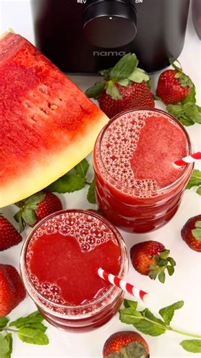 Watermelon Strawberry Mint Juice with my Nama J2 XL