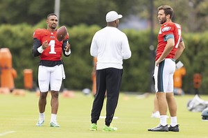 Salary for a Quarterback Coach | Sapling