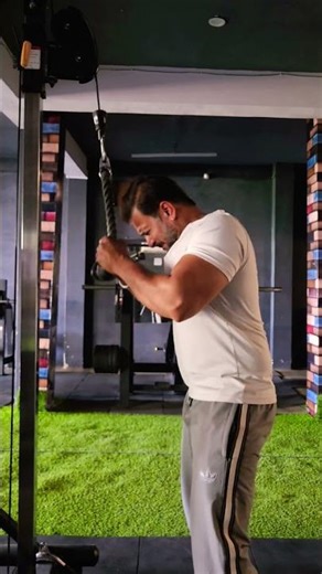 apne bhaiyon ke support ki jarurat hai bas #gym #motivation #viralshorts #ytshorts