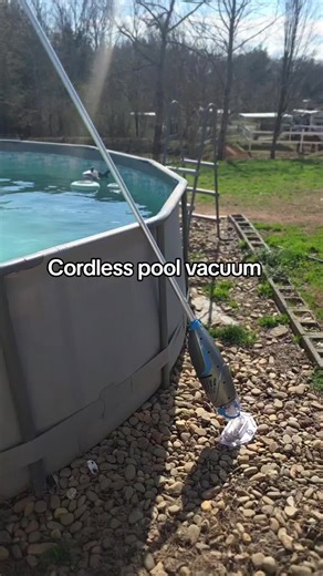 cordless no hose pool vacuum and it works great! #pool #poolparty #swimming #poolvacuum #tiktokshopcreatorpicks