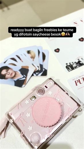 CALLING ALL TEUME!✨ besok boleh banget samperin kita untuk kita fotoin di venue Pulse On yaa!🫶🏻 #fyp #treasureconcert #polaroidkonser #konsertreasure #pulseon treasure treasurejakarta