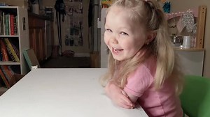 Continuing with the Private Detective Kiwi crate, Ana and Nana write hidden messages, make a briefcase for her to store everything in, and talk about our unique fingerprints! Want more AMC Princess Ana content? You can also find her on: Facebook @amcprincessana Instagram @amcprincessana TikTok @amcprincessana Twitter @amcprincessana | Team AMC Ana