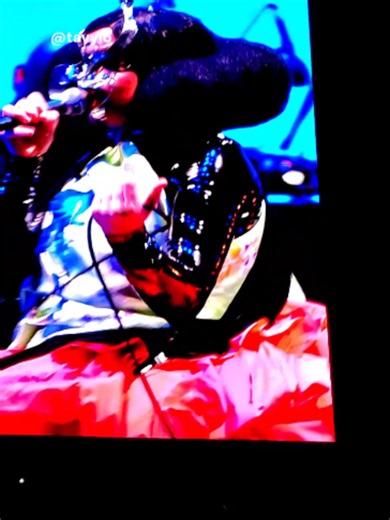 björk : hyperballad [primavera sound são paulo, 2022] •••••••••••••••••••••••••••••••••••••••••••••••••••••••••••••••• #bjork #90s #90smusic #00s #2000s #2022 #eletronic #orchestra #alternative #undergroundmusic #pop #fy #fyp #foryoupage #primaverasoundsaopaulo