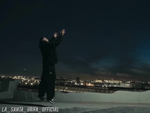 Santa Grifa Oficial: Música y Ritmo en Nube en Nube