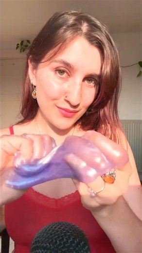 ASMR Slime Pour & Stretch 💜