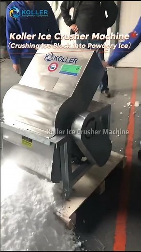 Koller Ice Crusher Machine Crushing Ice Block into Powdery Ice