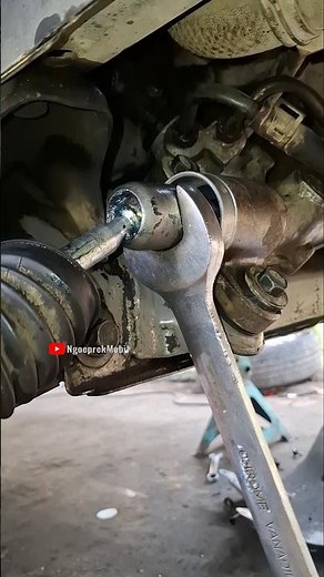 Toyota Avanza Inner Tie Rod Installation #carmaintenance #automobile #mechanic #tips