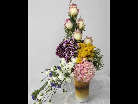 cute floral arrangement with natural roses