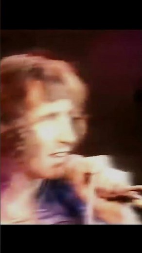 AC/DC. PROBLEM CHILD BEGINNING. FRAGMENT LIVE 1977