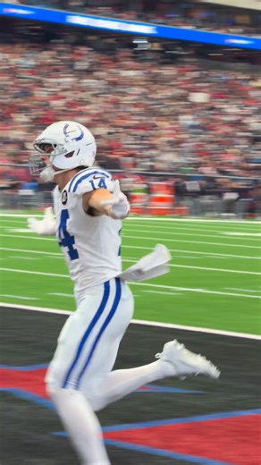 Indianapolis Colts on Instagram: "AP DOWN THERE SOMEWHERE ‼️ 📺CBS"