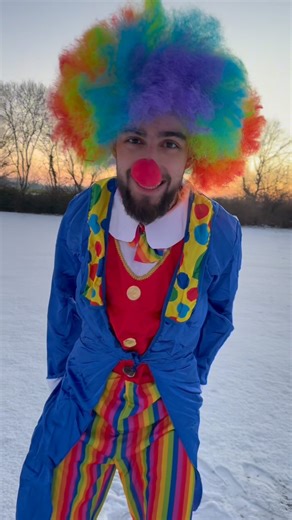 Le Dream Club ❤️‍🔥 on Instagram: "PROGRAMME DE LA SEMAINE ❤️‍🔥 VENDREDI ⤵️ Le retour de la soirée « ALLO WIN » le but est simple à l’entrée chope ton bulletin de participation inscrit ton numéro de téléphone, on appelle une personne dans la nuit et on lui offre un gros cadeau 🎁 SAMEDI ⤵️ GROSSE SOIRÉE EN PRÉVISION 🚨 L’AMAZING CIRCUS DÉBARQUE AU DREAM CLUB 🤡 4 performers 💃🏼 +2h de show ⚡️ show feu 🔥 pyrotechnie 🧨 barbe à papa & pop corn 🍿 mascotte géante 🧸 bref la soirée à ne pas loupe