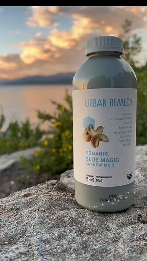 Blue Magic’s simple ultra-clean ingredients: ♥️ Cashew- Rich in essential minerals including manganese, potassium, copper, iron, magnesium, zinc & selenium. ♥️Coconut Nectar- Rich in magnesium, potassium, zinc, iron & prebiotic enzymes. May be helpful for gut health, sugar regulation & energy. ♥️Vanilla Extract- High in antioxidants with a calming sensation. ♥️Maca Root- High in protein, iron potassium, iodine, magnesium, calcium and fiber may increase libido & fertility. ♥️Himalayan Pink Salt- 