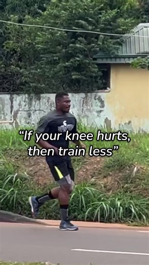 Knee still f**ked but we press forward. 30miles in 4days. Let’s get it #boxer #running #motivation #fitnessmotivation #fitness