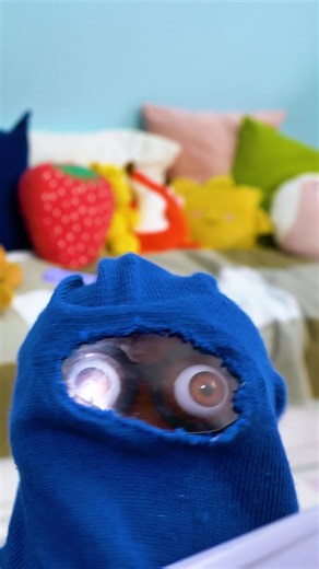 Sam is Sus in Among Us Gameplay! 😂