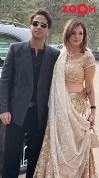 Sussanne Khan HOLDS bf Arslan Goni's hand at Hrithik Roshan's cousin Eshaan's wedding #shorts