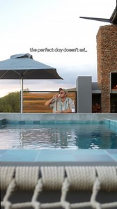 We’re not saying this is it... but: ✔️ pool with a mountain view ✔️ outdoor bath situation ✔️ no alarm clock ✔️ braai for dinner You tell us 😉 #cabinfeverescapes #slowtravel #cabinmoments #getaway #perfection | Cabin_fever_cpt