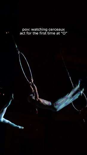 can anyone notice the new tricks? 💫 🌊 every spin in “o” captures the rhythm of water and light creating a moment that feels both powerful and poetic! book NOW: cirk.me/3G7seqH #cirquedusoleil #lasvegas #acrobatics | "O" by Cirque du Soleil