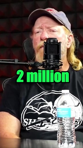 David Ghantt robbed a Loomis Fargo in 1997 and Stole $17 million in cash. His story was later turned into a movie called Masterminds staring Zach Galifianakis. Link to the bio to full interview #truecrime #truecrimetiktok #truecrimetok #truecrimecommunity #crimetok #crimejunkie #criminalminds #crimestories #crimestories