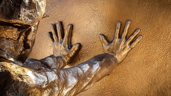 Top 10 Strangest Borders Between Countries